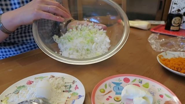 ЛУКОВЫЕ ОЛАДЬИ. НУ ОЧЕНЬ ВКУСНО!! смотреть онлайн
