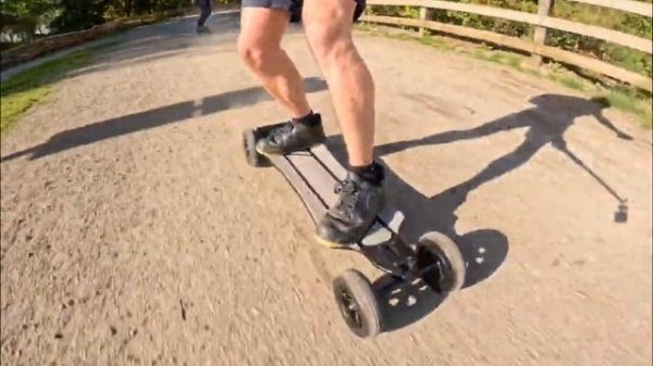 Summit v3 2 in 1 Electric skateboard with 175mm Pneumatic Wheels