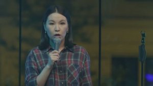 Женский Стендап: Сауле Юсупова - Об азиатах, дорогой красоте и массажном салоне