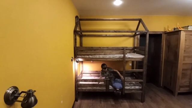 ОБЗОР ДВУХЪЯРУСНОЙ КРОВАТКИ- ДОМИКА С АВИТО!! смотреть онлайн