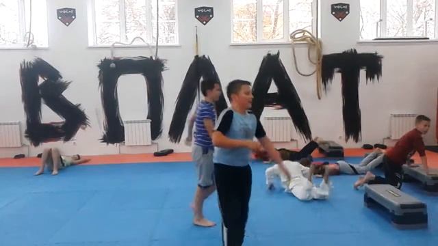 Общая физическая подготовка детей. ФСК "Волат" (Минск). 14.10.2016. смотреть онлайн