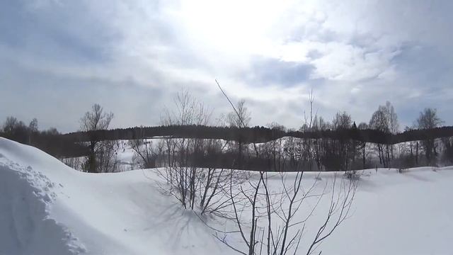 Прохват на мотоцикле Урал зимой по снегу. смотреть онлайн