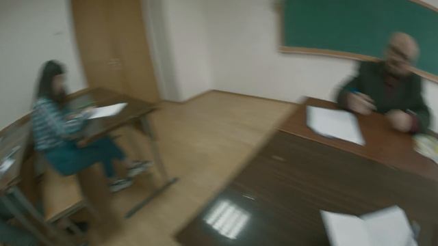 От первого лица: Новенькая в группе смотреть онлайн