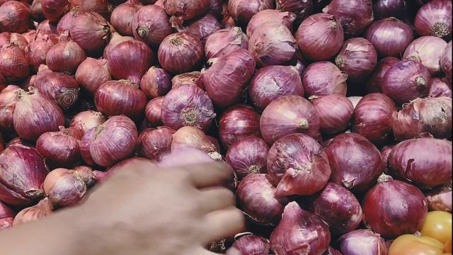 Лук всегда получается без стрелок. Важный совет при посадке лука-севка. смотреть онлайн