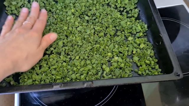 Творог из магазиного молока и зарисовки мира вокруг смотреть онлайн