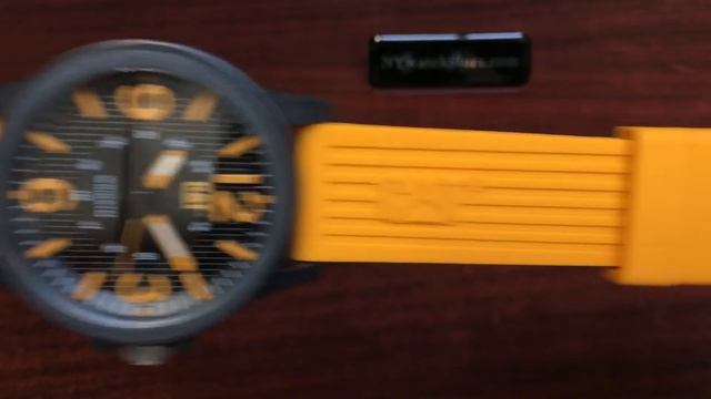 CAT Caterpillar Groovy Yellow Silicone Band 45mm Watch LF11127137 смотреть онлайн