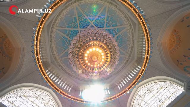 MARKAZIY OSIYODAGI ENG KATTA MASJID