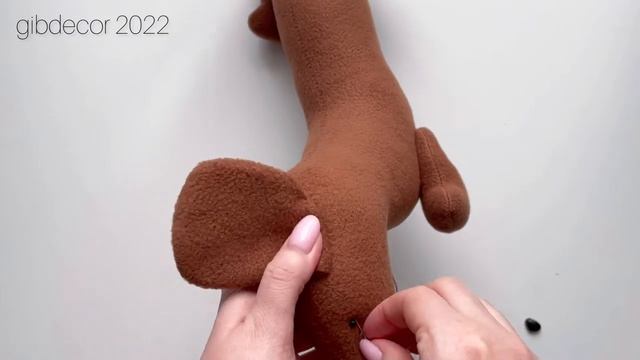 Мастер-класс Такса из флиса — урок 3. Оформляем мордочку / Шьём собаку из флиса / DIY fleece dog смотреть онлайн