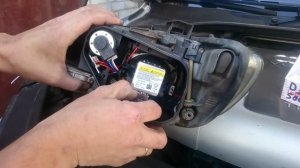 Замена лампы ближнего света с блоком розжига и снятие фары ауди Q7