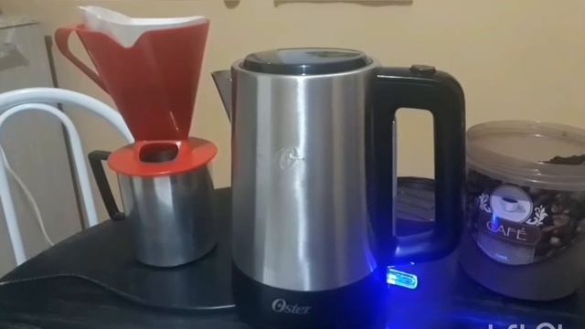 Chaleira elétrica térmica Oster OCEL500 Day light 220V 1,7L смотреть онлайн