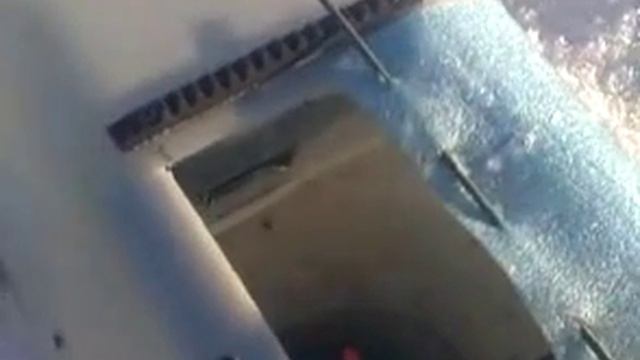 Видео0044.3gp Чтобы лунка не замерзла. Отопитель для лунки. смотреть онлайн