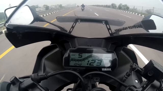 Jawa 42 VS Yamaha r15 v3 Race | Top End | Sport vs Classic смотреть онлайн