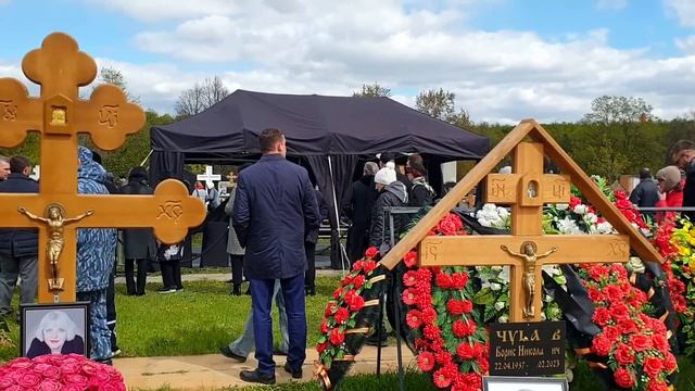 Похороны Валентина Юдашкина.Троекуровское кладбище. смотреть онлайн