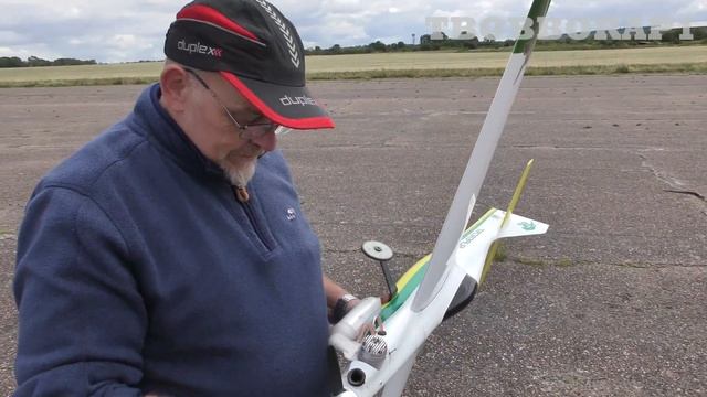 "SUPERCAT" QUARTER 40 PYLON RACER (200mph+) NELSON 40 GLOW MOTOR - ANDY ELLISON AT LANGAR - 2020 смотреть онлайн