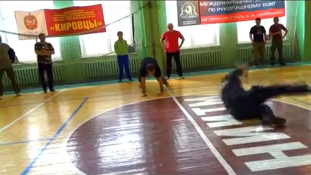 Элемент рукопашного боя "казачок" смотреть онлайн