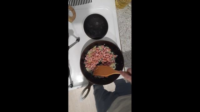 Гречневая каша с сосисками. Просто и вкусно