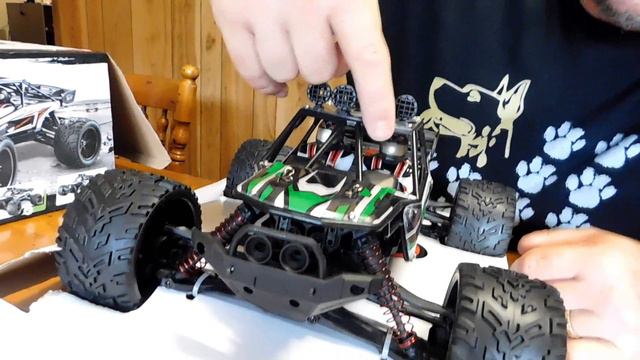 RC Off Road Buggy / Truck - Unboxing Birthday Present смотреть онлайн