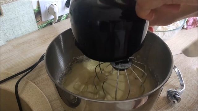 Сдобное дрожжевое тесто для сладкой выпечки смотреть онлайн