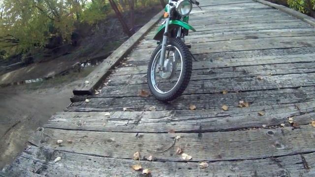 Riding the green TS250 to the abandoned bridge смотреть онлайн