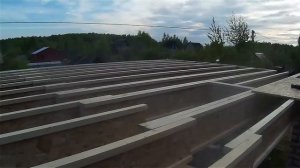 Перекрытие плоской крыши. Деревянные двутавровые балки.