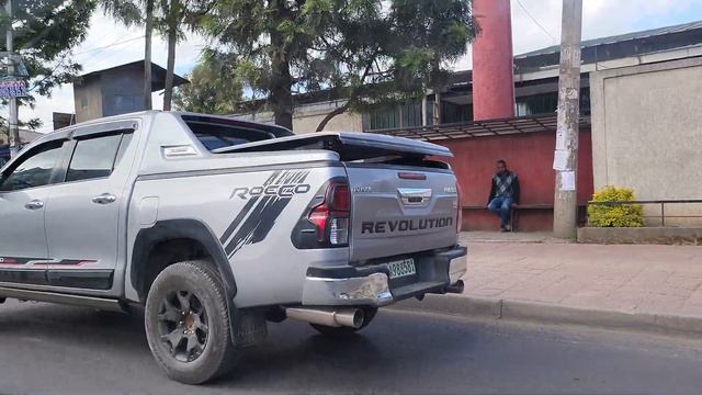 Addis Ababa 4K, Gerji Mebrat Haile Area UHD смотреть онлайн