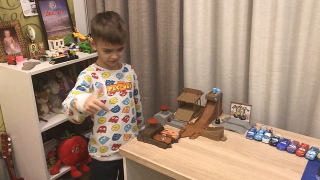 Коллекция Тачек Молния Маквин Тимофея! Обзор Игрушек от канала Timofei Life смотреть онлайн