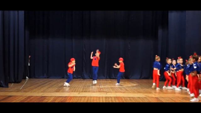 I am the best - 2NE1 | K-pop dance | MAGIC VIBES смотреть онлайн