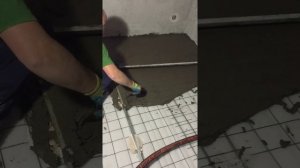 Заливка стяжки пола машинным способом