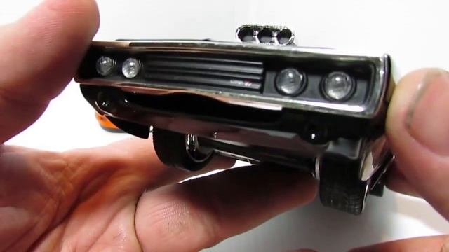 Toyota Supra & Dodge Charger 2 Pack Movie Scene Diecast (Fast And Furious) Jada смотреть онлайн