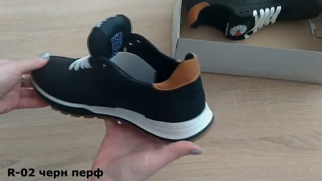 Мужские кожаные летние кроссовки перфорация Reebok Classic black смотреть онлайн