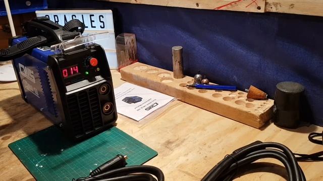 CWS IGBT 160A DIGITAL INVERTER MMA STICK WELDER UNBOXING смотреть онлайн