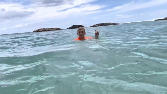 Larry Life Titanic Submersible Hawaii! ??♂️?? смотреть онлайн