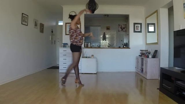 Rumba Solo | Historia de un Amor | Laura Fygi | Dance fitness with Annaelle смотреть онлайн