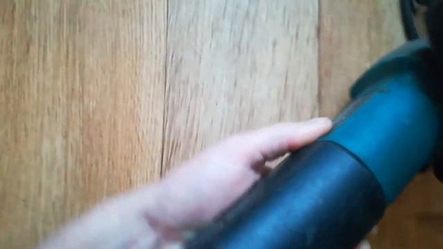 Шлифмашина угловая (болгарка) MAKITA 9558 HN Видеоотзыв (обзор) Дмитрия смотреть онлайн