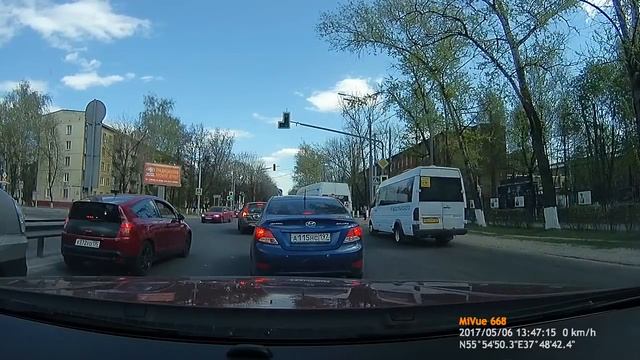 Маршрутка. Проезд на красный цвет."Автотрэвэл" г.Королёв. Маршрутка № смотреть онлайн