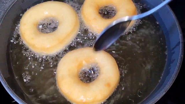 ПОНЧИКИ НА КЕФИРЕ. Фирменный рецепт моей мамы! Вкус детства! смотреть онлайн