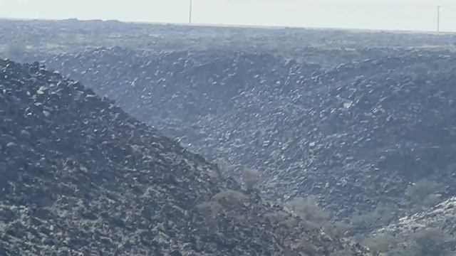 Странные черные камни между Меккой и Мединой смотреть онлайн