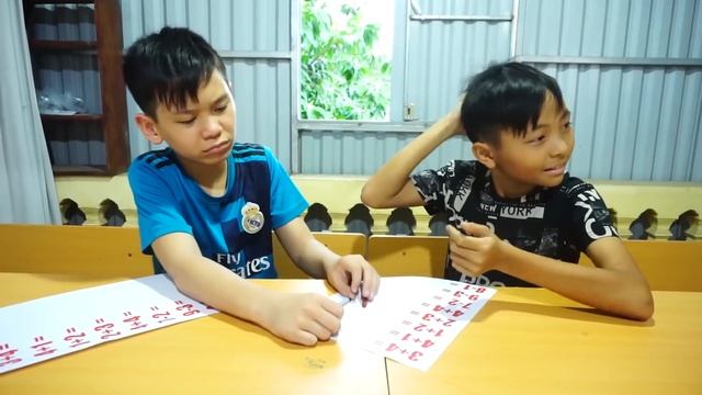 Hunter Kids Go To School Learn Colors Math (3 + 3 = 33 ) | Classroom Funny Nursery Rhymes смотреть онлайн