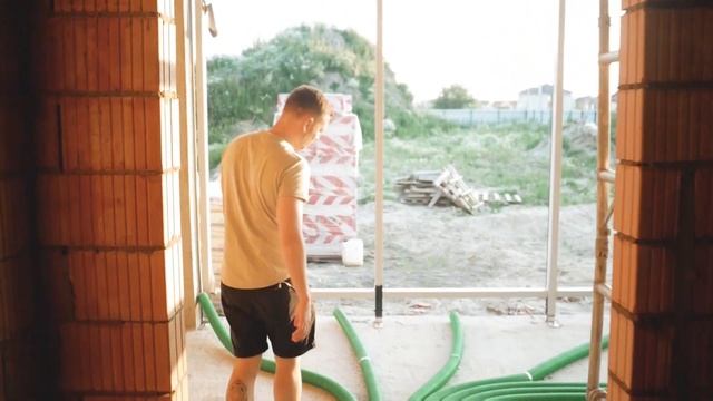 Обзор виллы за 100+ млн ₽ с озером и SPA-зоной на 280 кв. м смотреть онлайн