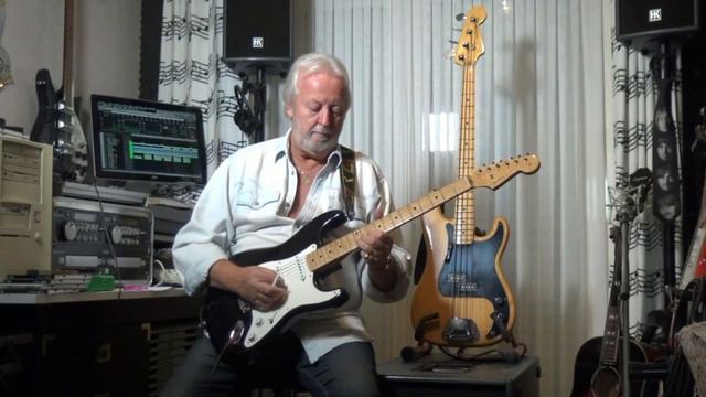 King Of The Road - Roger Miller ( played on guitar by Eric ) смотреть онлайн