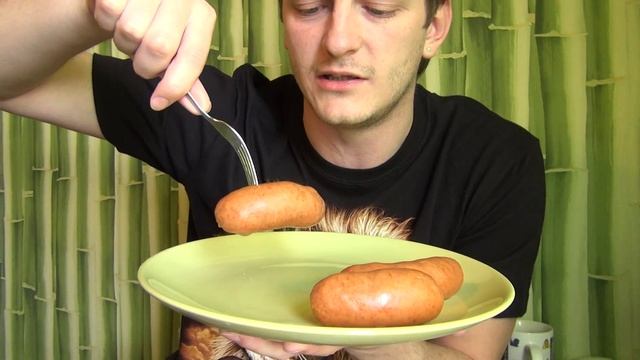 Колбаски полукопченые ветчинные с горчицей ООО "Иней" / Russian sausage — Unpack&Review World Food смотреть онлайн