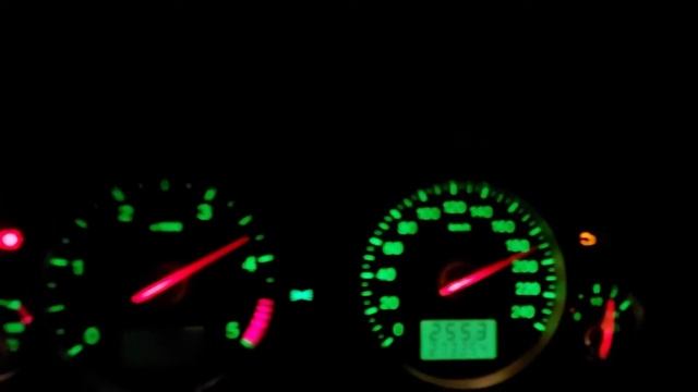 Mondeo mk3 tdci 115HP vs Mercedes AMG german autobahn смотреть онлайн