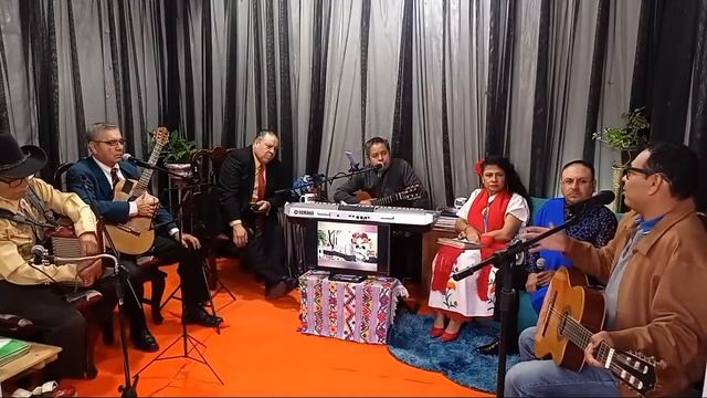 BUENOS DÍAS EN DOMINGOS MUSICALES, CHECO, ISIDRO, LA ELECTRÓNICA, ARTURO, ALEX Y TAMAGOCHI. смотреть онлайн