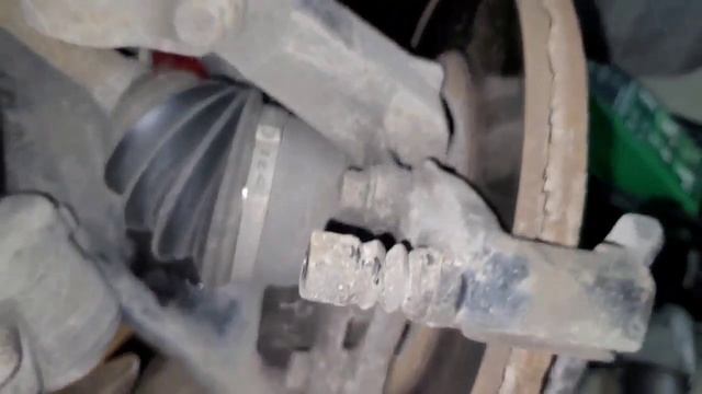 Nissan Note 1.6 замена передних тормозных дисков и тормозных колодок!Детальный ОБЗОР! смотреть онлайн