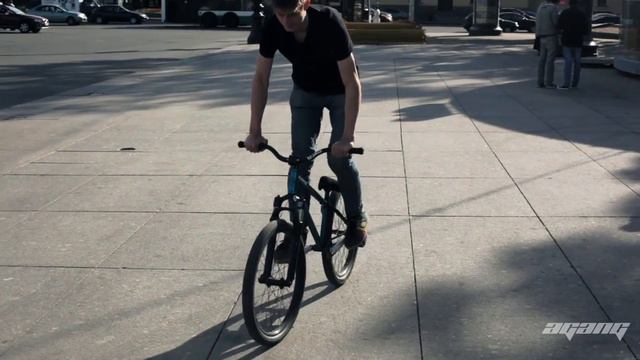 Как сделать 180 барспин на MTB (How To 180 barspin MTB) смотреть онлайн