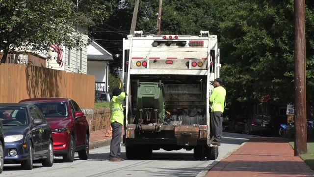 City Of Atlanta CCC Heil 5000 Rear Loader смотреть онлайн