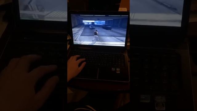 Jogando GTA - Notebook HP ENVY DV7 7200 смотреть онлайн