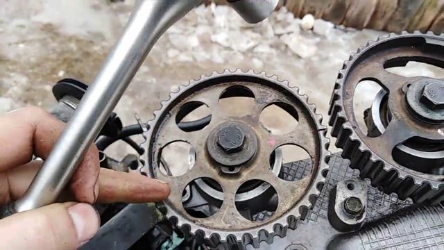 Приоткрытые выпускные клапана Реззо Такума Ланос Нубира 1.6 16v смотреть онлайн