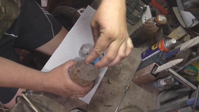 нож красный ворон