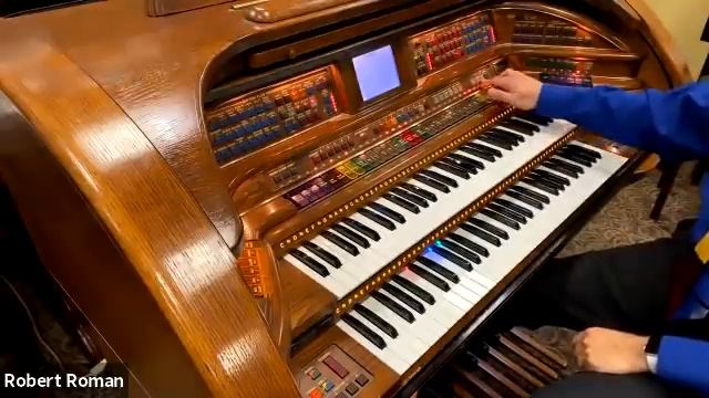 Royale Virtual Experience - "The Lowrey that changed the World" (September 9, 2020) смотреть онлайн